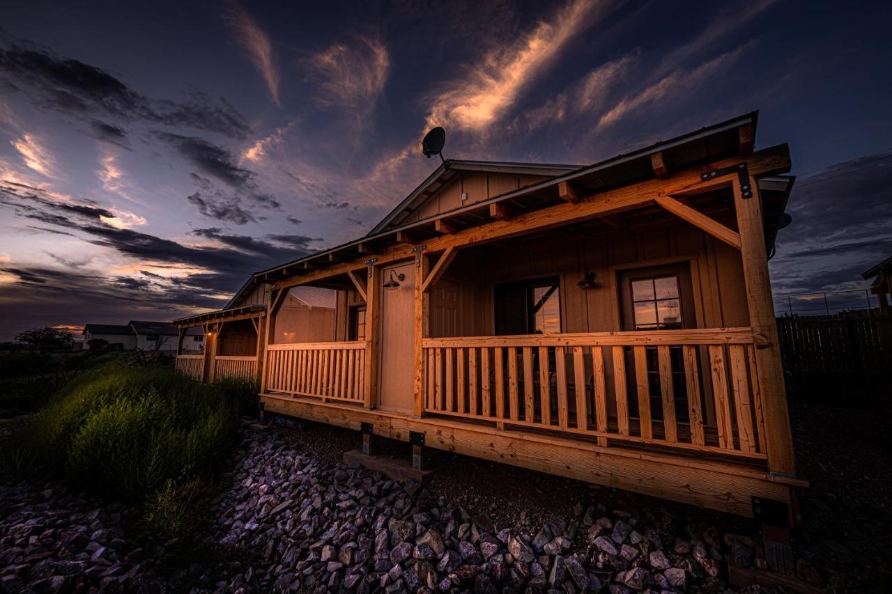 Miners Cabin #4 - King Bed - Private Balcony With Views Tombstone Luaran gambar