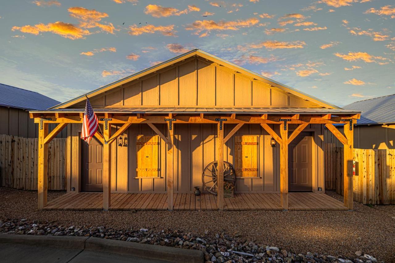 Miners Cabin #4 - King Bed - Private Balcony With Views Tombstone Luaran gambar