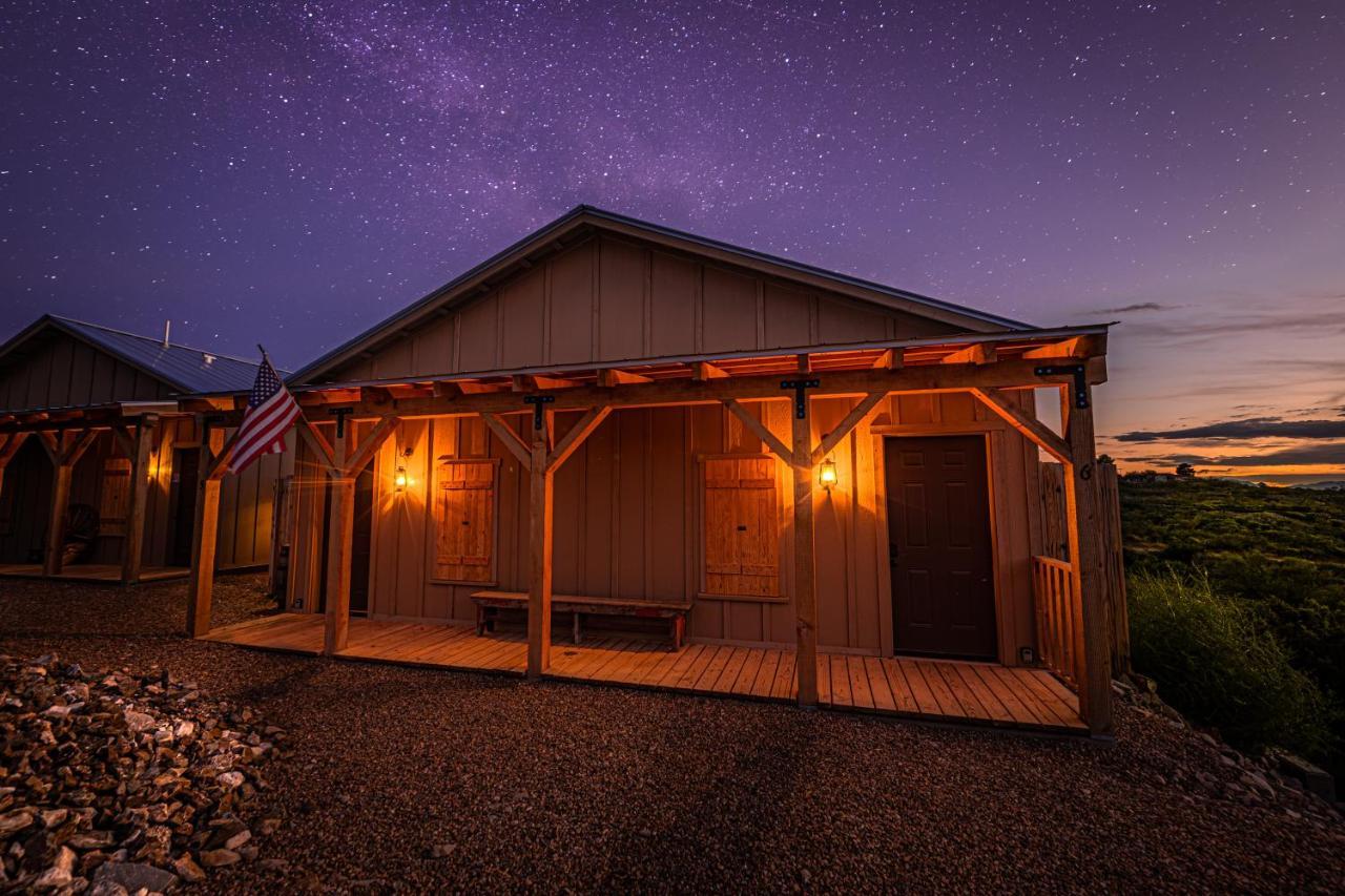 Miners Cabin #4 - King Bed - Private Balcony With Views Tombstone Luaran gambar