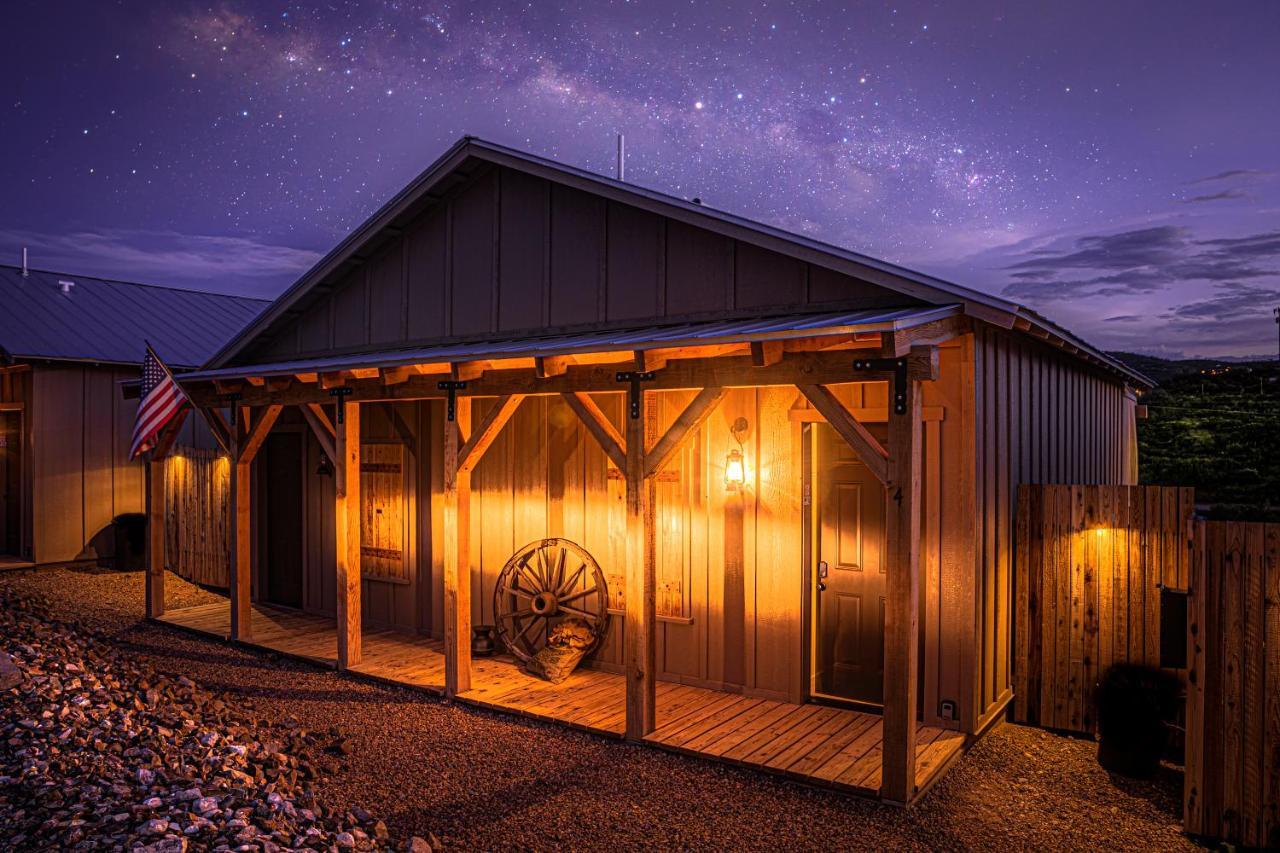Miners Cabin #4 - King Bed - Private Balcony With Views Tombstone Luaran gambar
