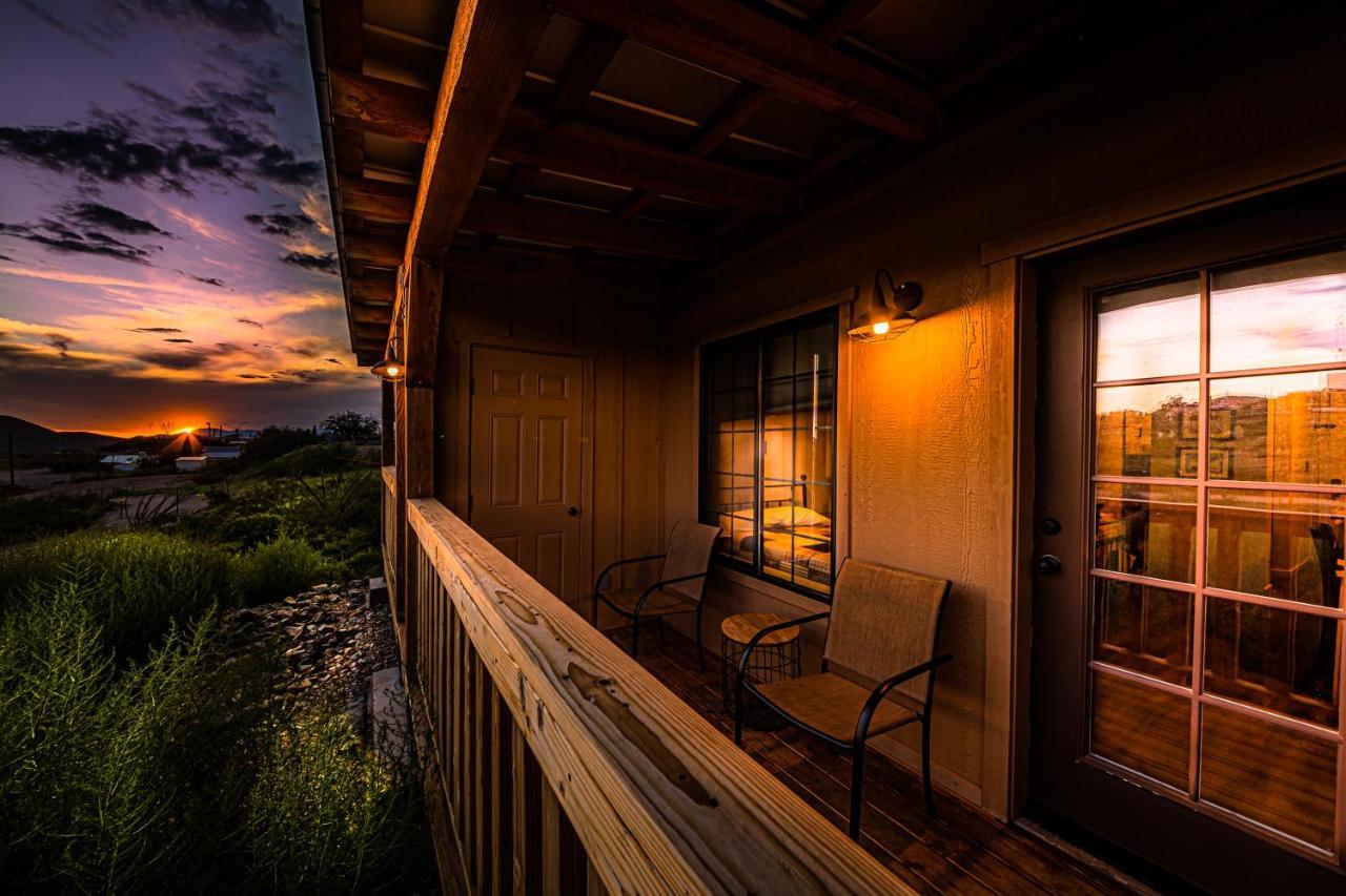 Miners Cabin #4 - King Bed - Private Balcony With Views Tombstone Luaran gambar